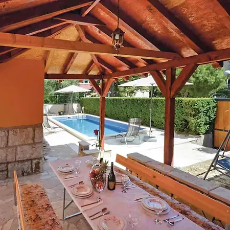 Awesome In With Private Swimming Pool, Be Inside Or Outside Casa de Férias *